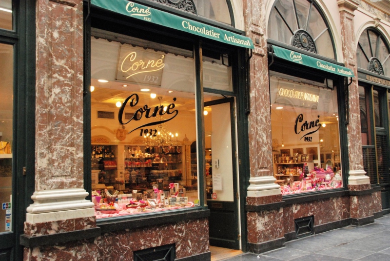 vente-SOLLIES VILLE-min_chocolate_chocolaterie_shop_luxury_chic_gallery_brussels_belgium-558146