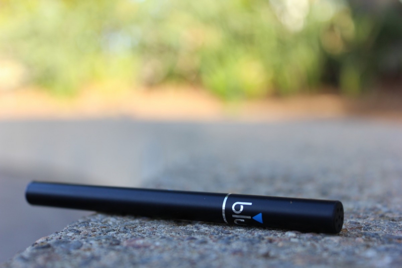 vente-SOLLIES VILLE-min_e_cigarette_vaping_blu_cigs_blu_electronic_cigarette_tobacco_cigarette_smoke-637061